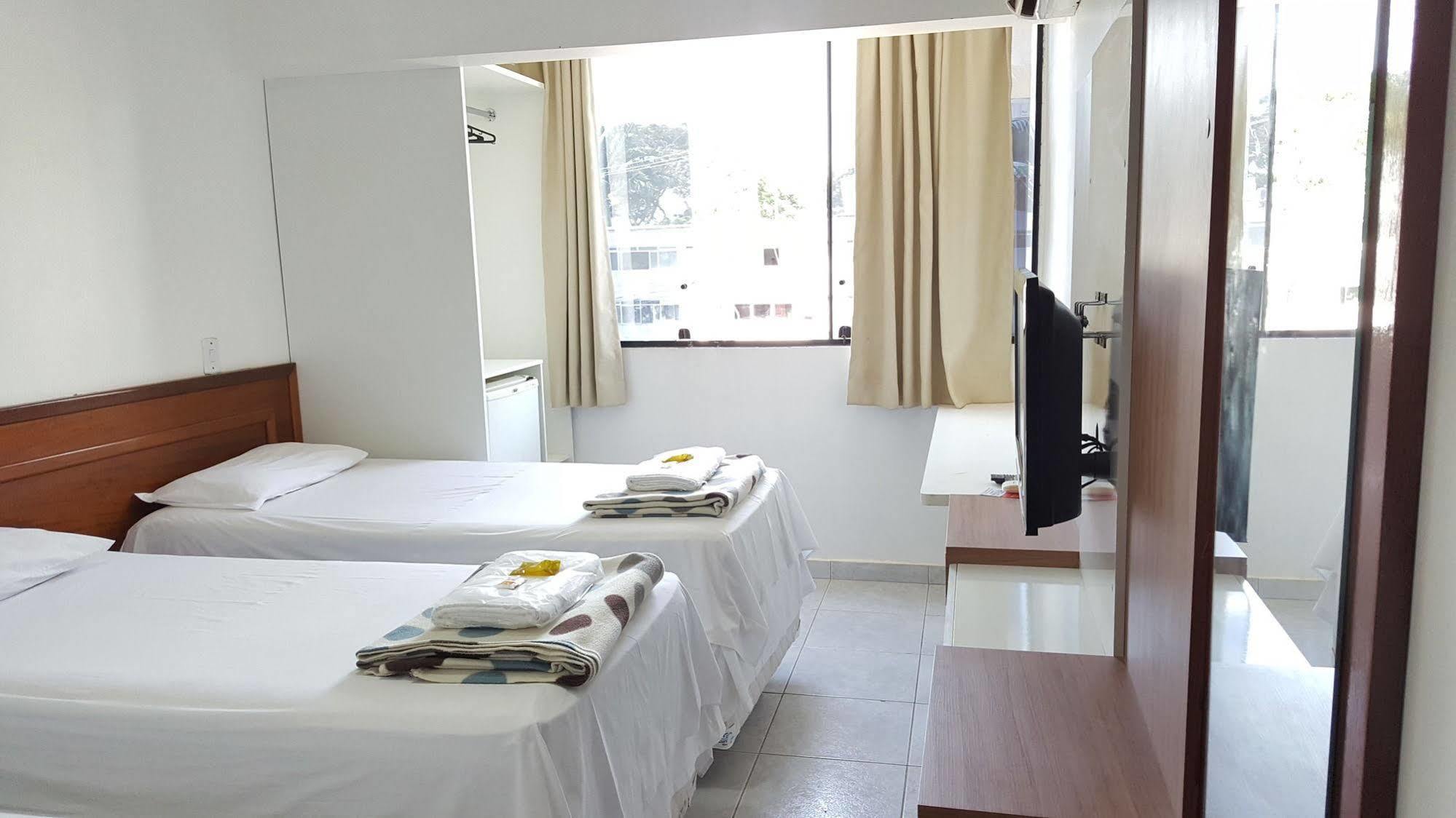 Ht Suites Mobiliadas Brasilia Exterior foto